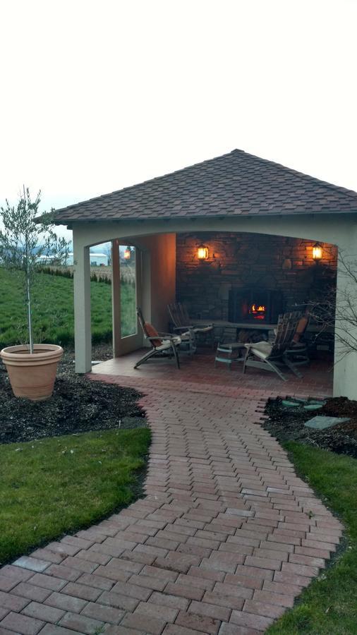 Bed and Breakfast Casale Форест Гров Экстерьер фото